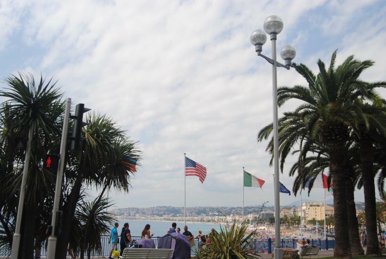 Les Palmiers A 700M De La Mer Nizza Esterno foto